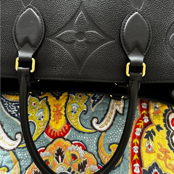 Louis Vuitton Tote Bag “On The Go GM” For Sale - Picture 3 of 8